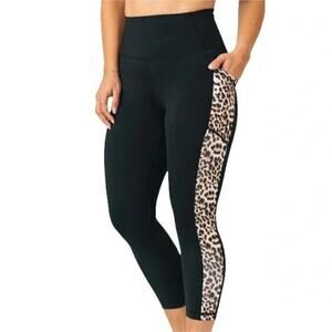 Zyia Active Leopard Print Brilliant High Rise Cropped Capri Leggings Size 2